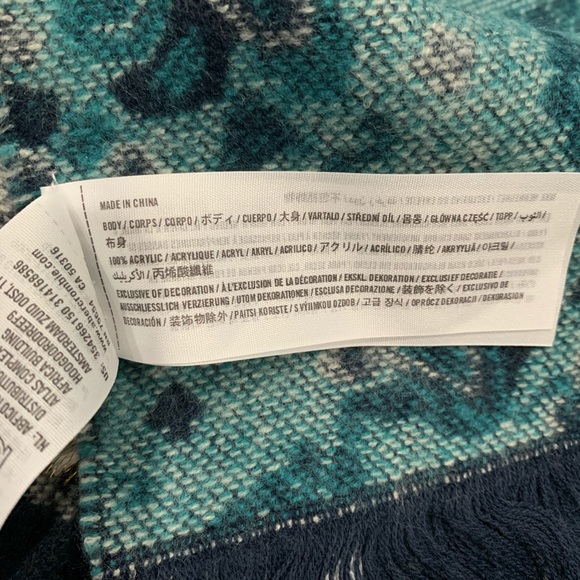 New Hollister Blanket Scarf One Size Blue Pattern - Picture 4 of 6